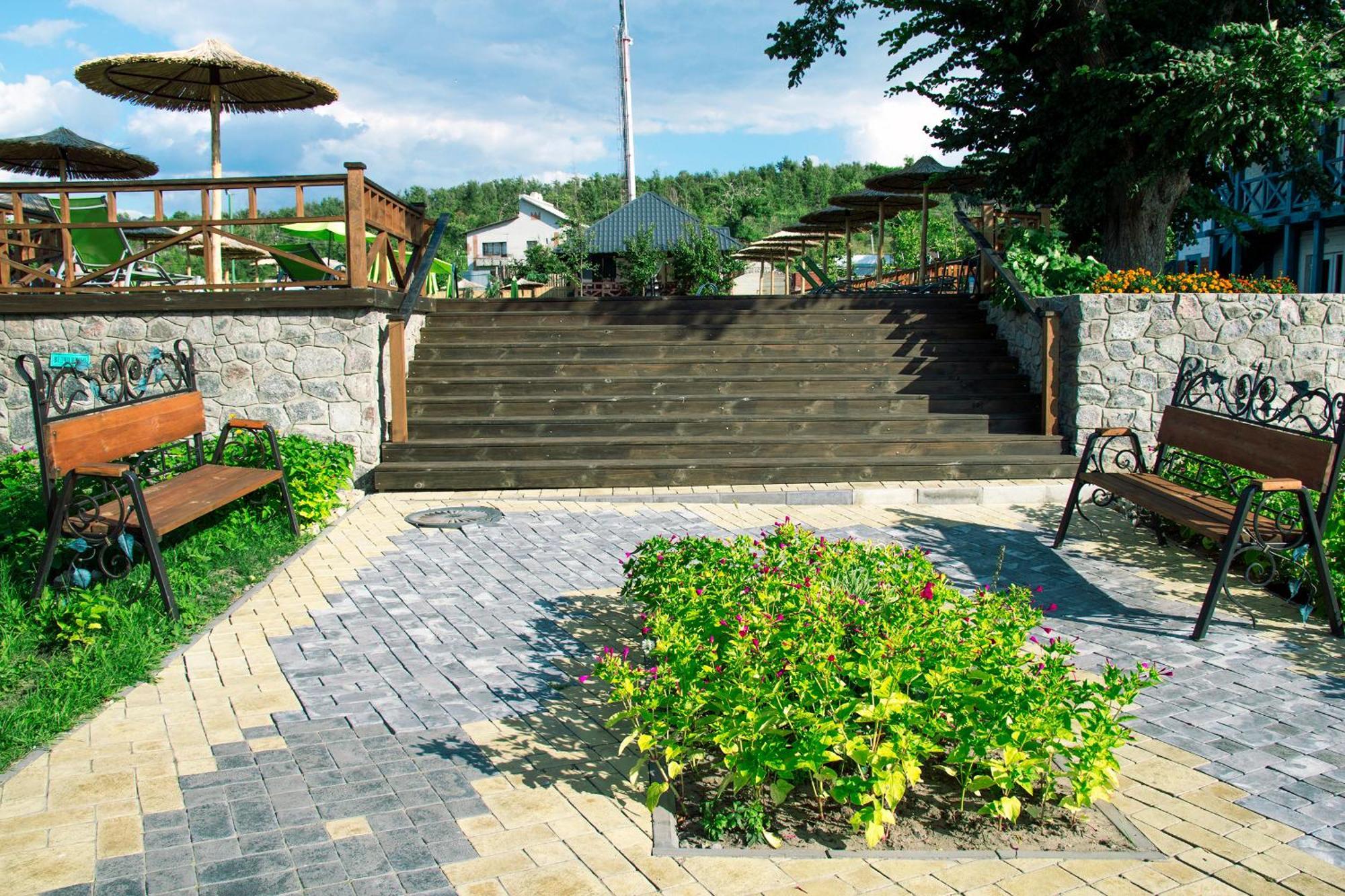 Mayak Resort Kam'yani Potoky Ngoại thất bức ảnh