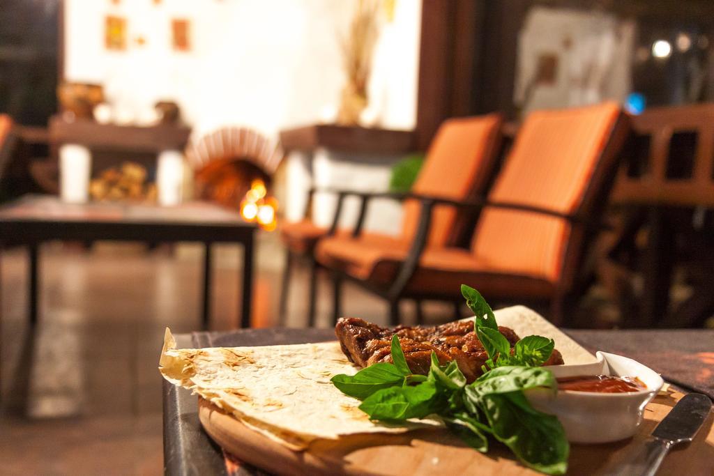 Mayak Resort Kam'yani Potoky Ngoại thất bức ảnh